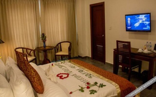 Day Sunrise Hotel