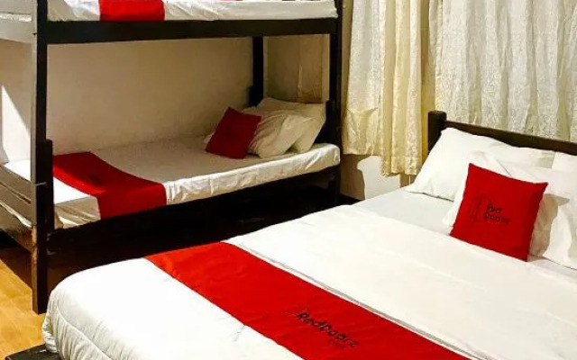RedDoorz @ Nena's Hotel Dagupan City