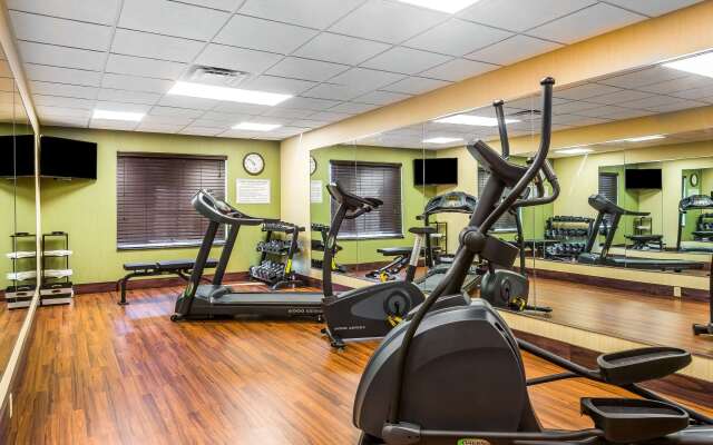 Comfort Inn & Suites Moore - Oklahoma City