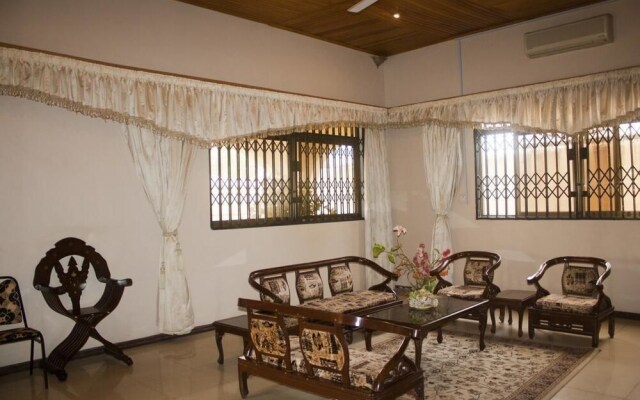 Elmeiz Place Guest House