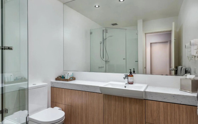 Big Nanook Squatters 32