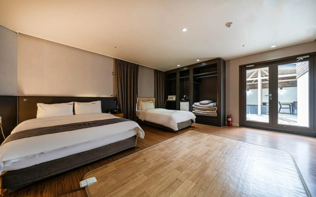 Dae Sung Kwan Hotel