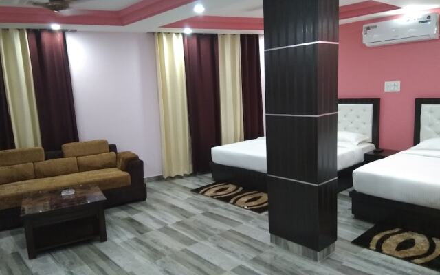 Hotel Sky Blue And Restaurant