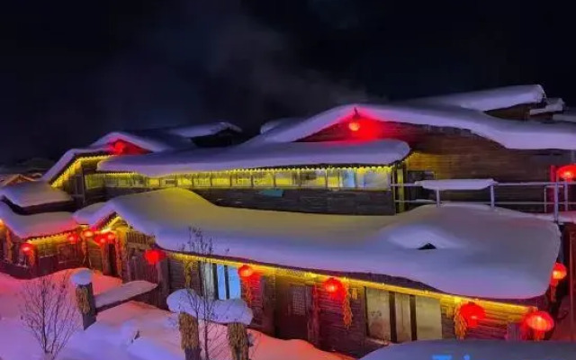Snow Village Erlanghe Mengliang Inn