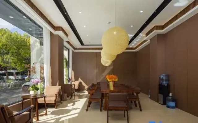 Quanyue Smart Hotel (The Old Town of Lijiang)