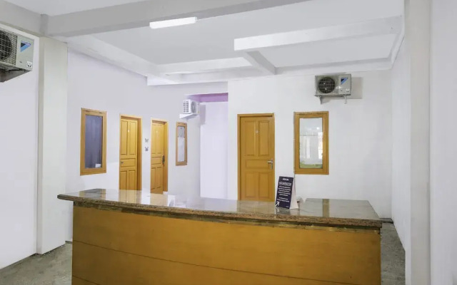 OYO Life 2412 Mandala Residence