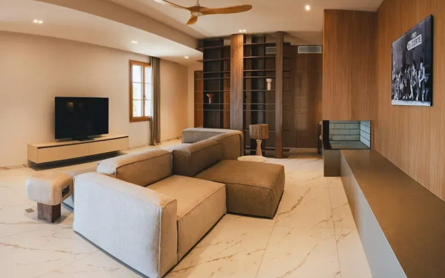 Luxury Villa a Nepita Beach Access Through the Maquis