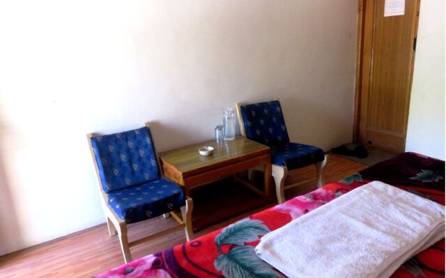 Hotel Abu Palace