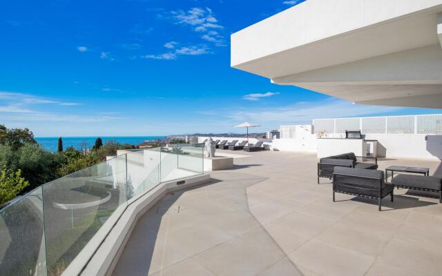 Villa Nirvana in Fuengirola