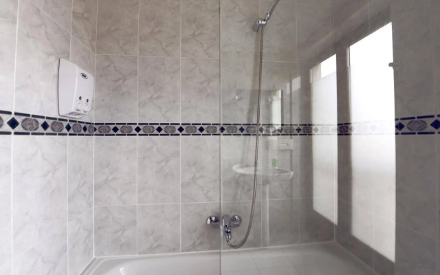 Hostal Concejo