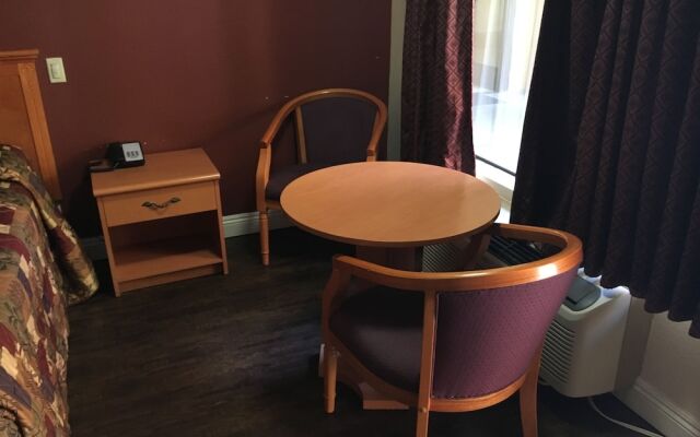 Studio 6 Suites Gardena, CA