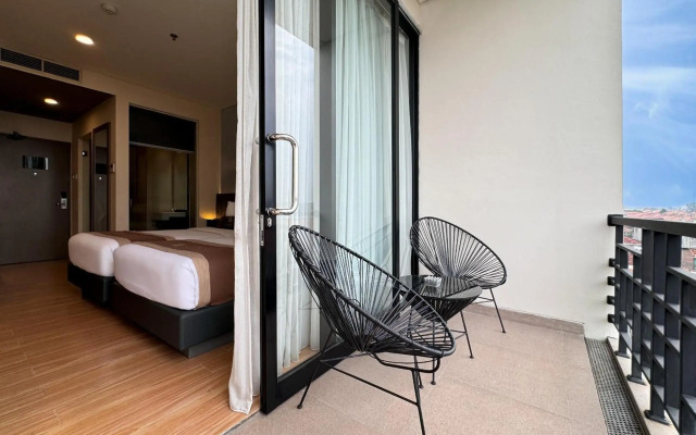 Aveon Hotel Yogyakarta by Daphna Management