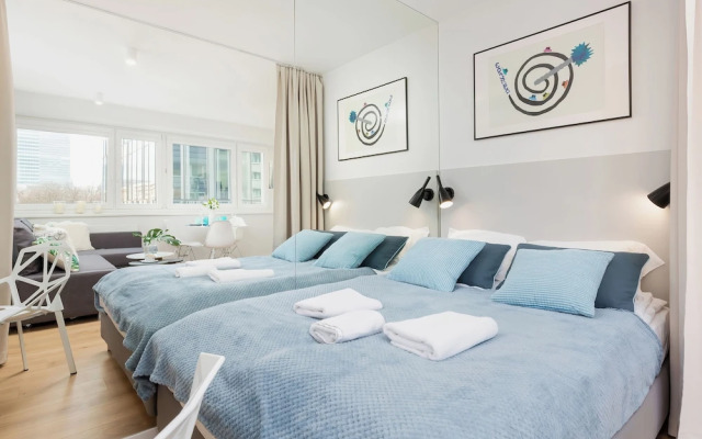 Deluxe Studio Warsaw by Renters