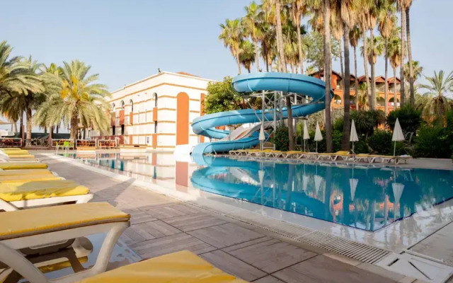 Club Tropical Paradise & Spa