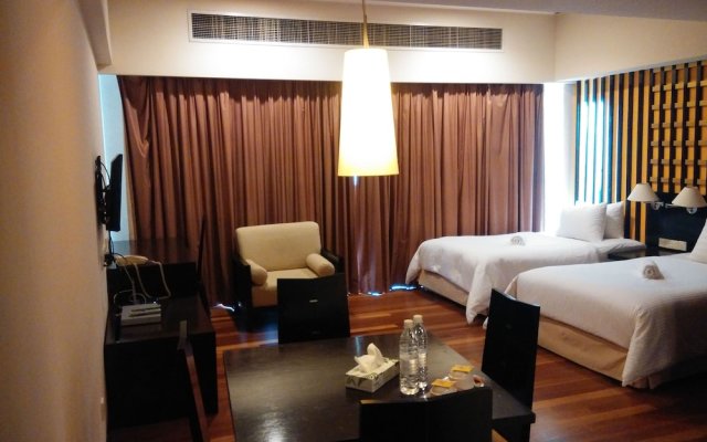 Resort Suites Hotel