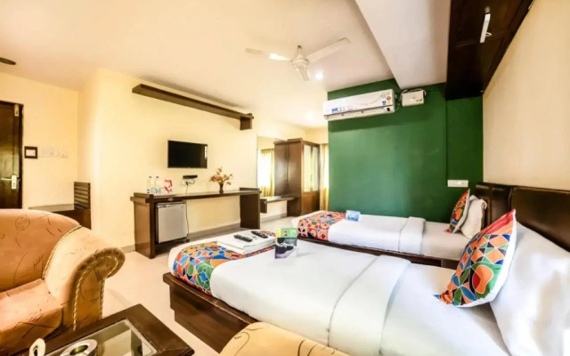 OYO 6648 Hotel Royal Residency