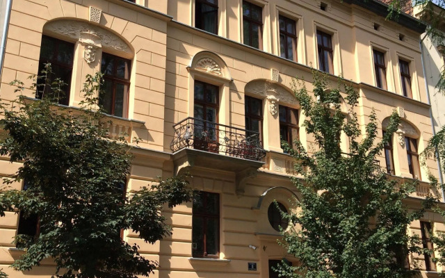 Old Town Residence BIS