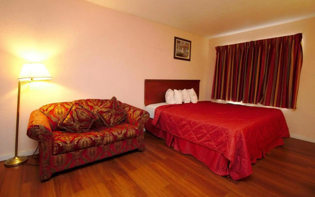 Niagara Lodge & Suites