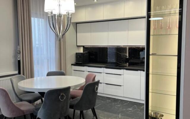Apartament Primavera 2 z Sauną i Jacuzzi