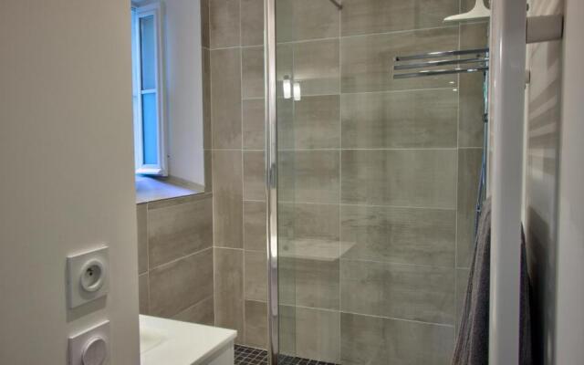 Beau T2 dans Résidence avec Piscine proche mer + PK