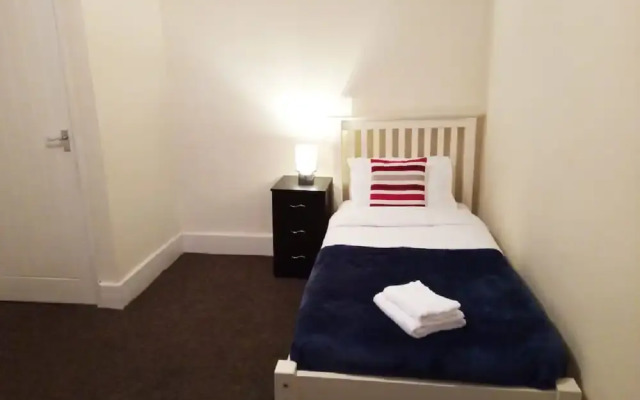 KCS Apartment - 3 Bedroom Flat Birmingham