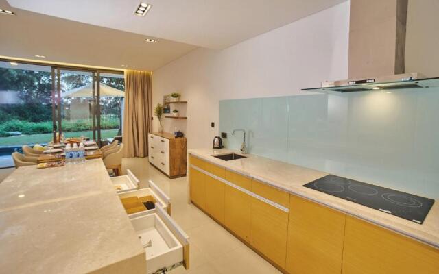 5-star Golf Resort Pool Villa