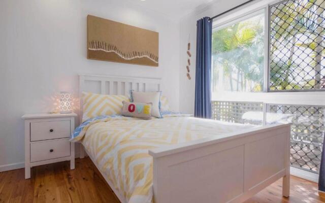 Hume Street 22, Golden Beach