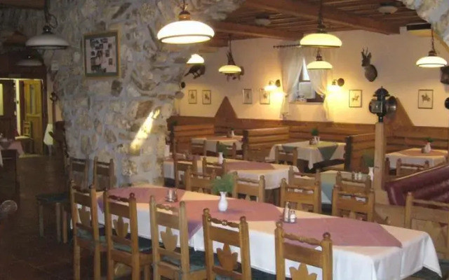 Csikós Lovasudvar