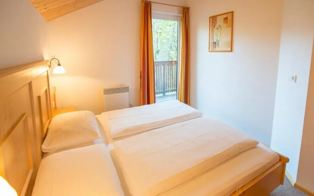 Chalet in Annaberg-lungotz With a Community Pool