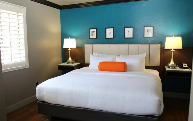 The BLVD Hotel & Suites