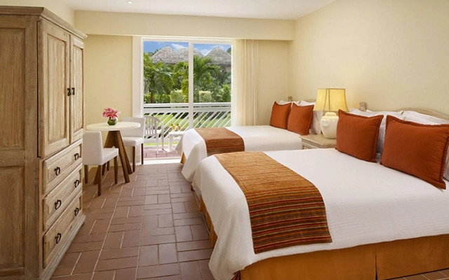Sunset Beach Resort Spa and Waterpark All-Inclusive