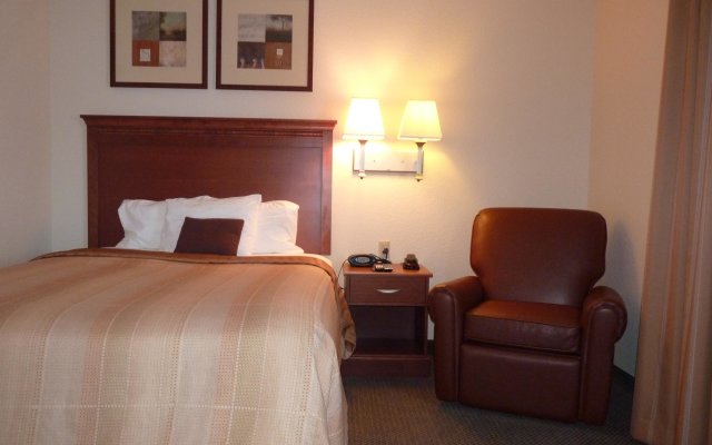 Candlewood Suites Fayetteville – University of Arkansas, an IHG Hotel