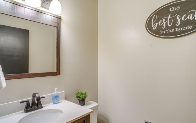 Ruidoso Cabin Retreat w/ Multi-level Deck