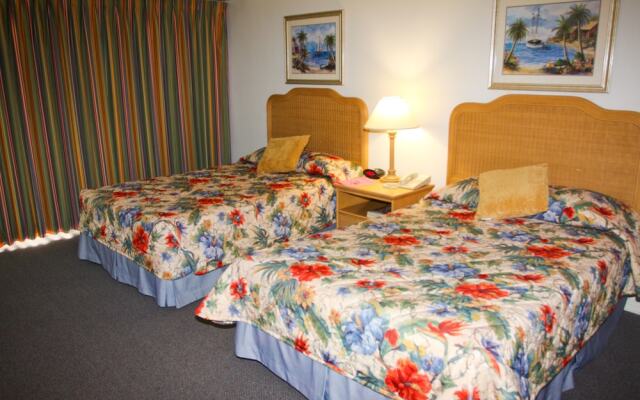 Castaways Resort & Suites