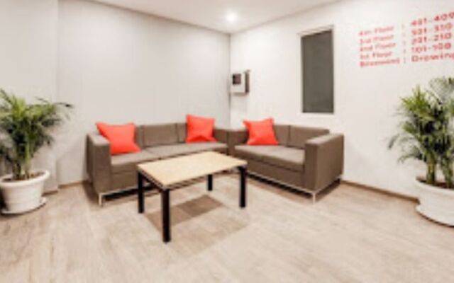 Qotel 007 Anand Vihar