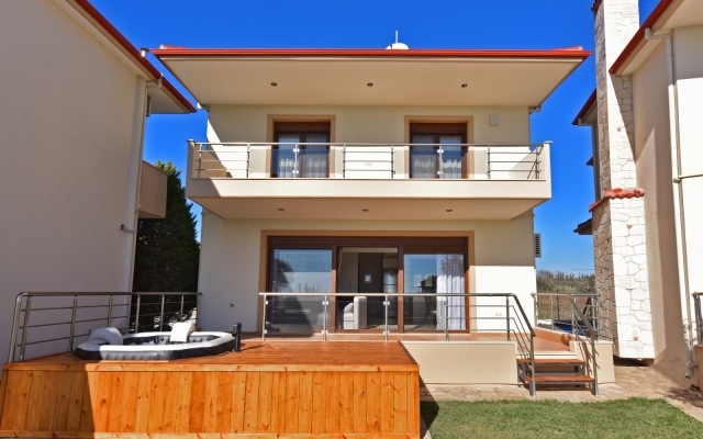 "Katerina Seaview Maisonette  Nea Moudania Hal"