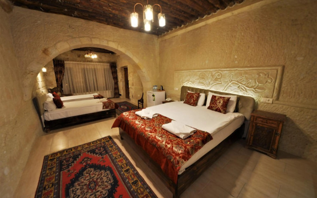 Dedeli Konak Cave Hotel