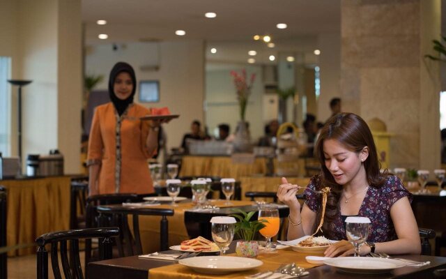 Garuda Plaza Hotel