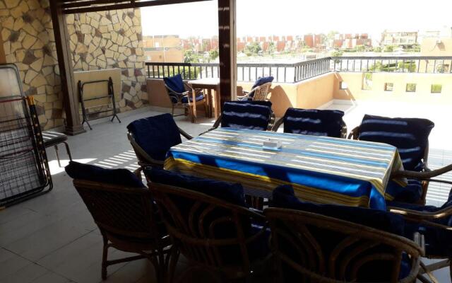 Marina Wadi Degla Villa Duplex 4 Bedrooms