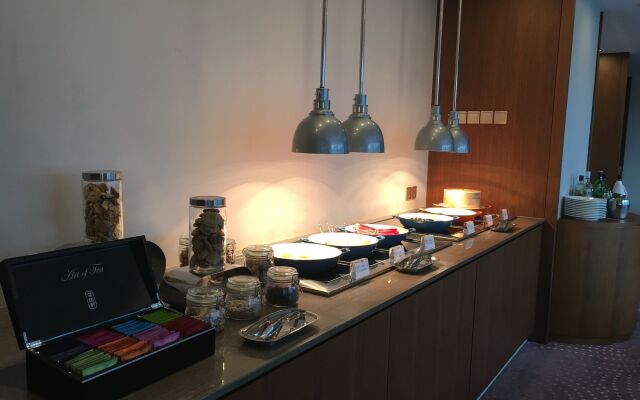 Novotel Shanghai Hongqiao Hotel