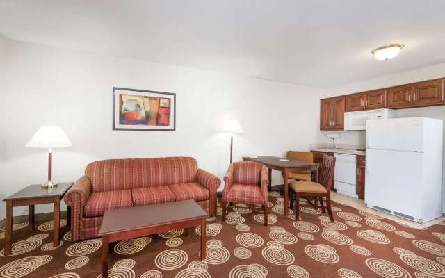 Hawthorn Extended Stay by Wyndham Seville