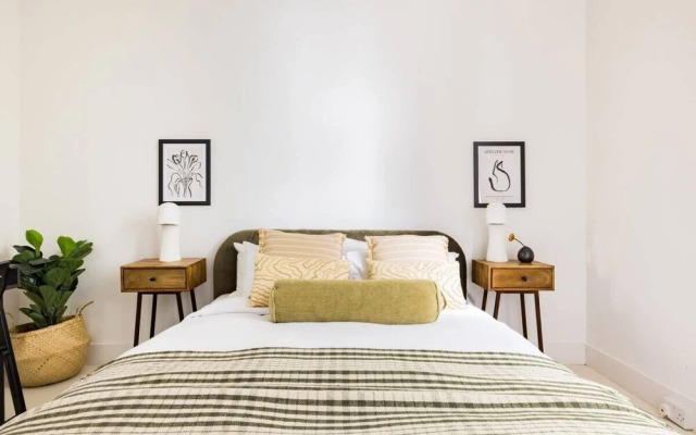 The Eltham Classic - Stunning 1bdr Flat With Garden