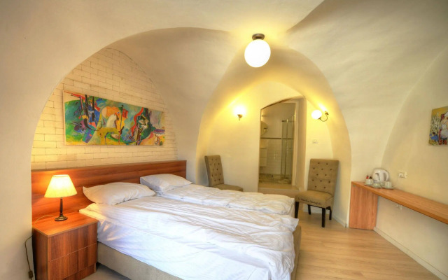 Rosentalis Hotel