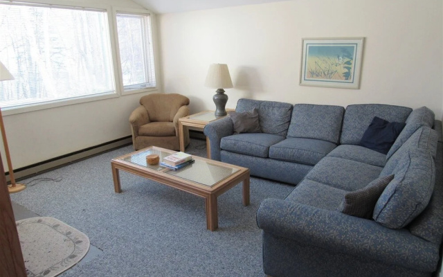 Spacious Waterville Valley Condo Close to Town Square! - Ms13av