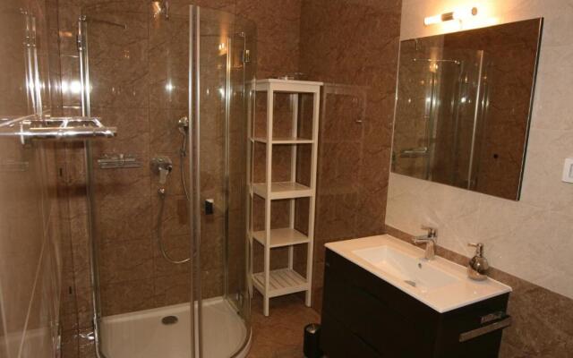 Penthouse No6