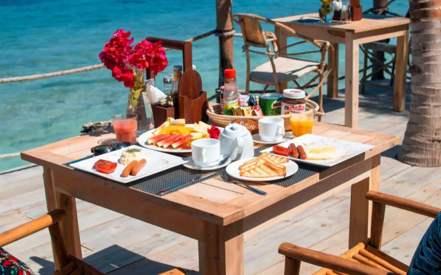 Twiga Beach Bungalows