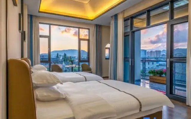 Hexie Luxury Wenquan Homestay