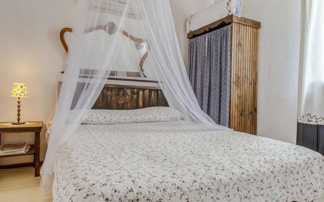 Sardunaki Konak Hotel