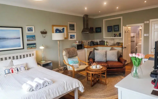 The Apartment at Queen Anne's Lodge