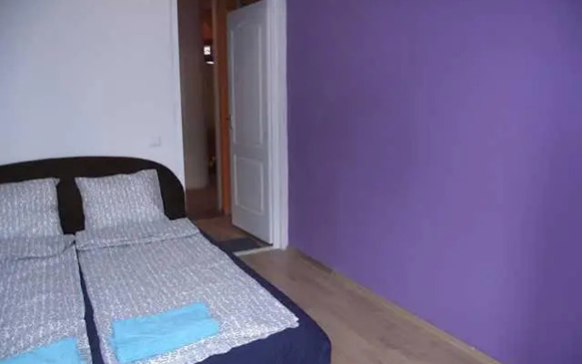 Live! Hostel
